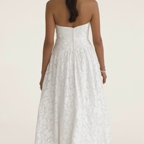 Galina Lace Wedding Gown with Pockets - Picture 3 of 14